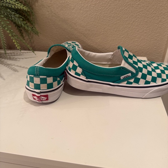 Vans Slip-On Checkerboard Skate Shoe - Pepper Green
Size: Mens 7/Womens 8.5 - Picture 4 of 8